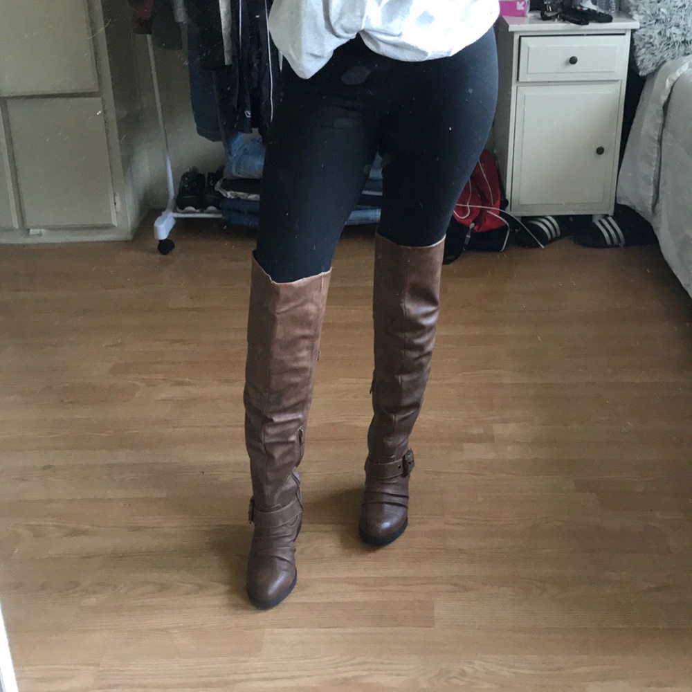 Carlos Santana boots